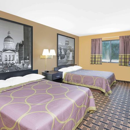 Super 8 by Wyndham Terre Haute Eksteriør billede